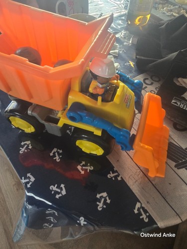Fisher price little - fisher, people