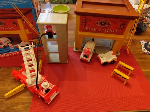 Vintage fisher price little - price,